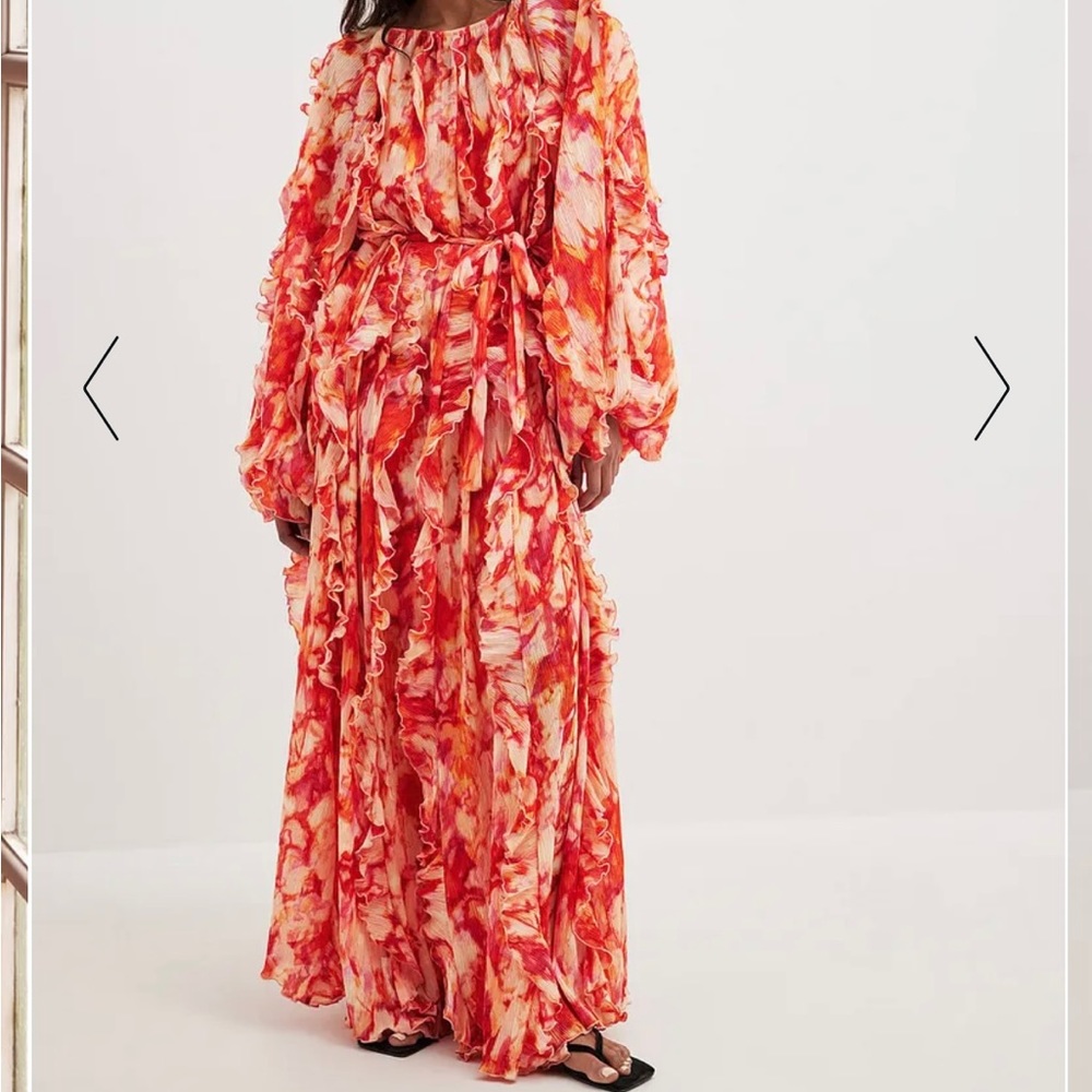 BEAUTIFUL MULTI COLOR MAXI DRESS